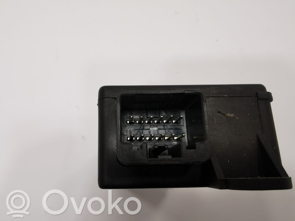 Rokas bremžu vadības modulis