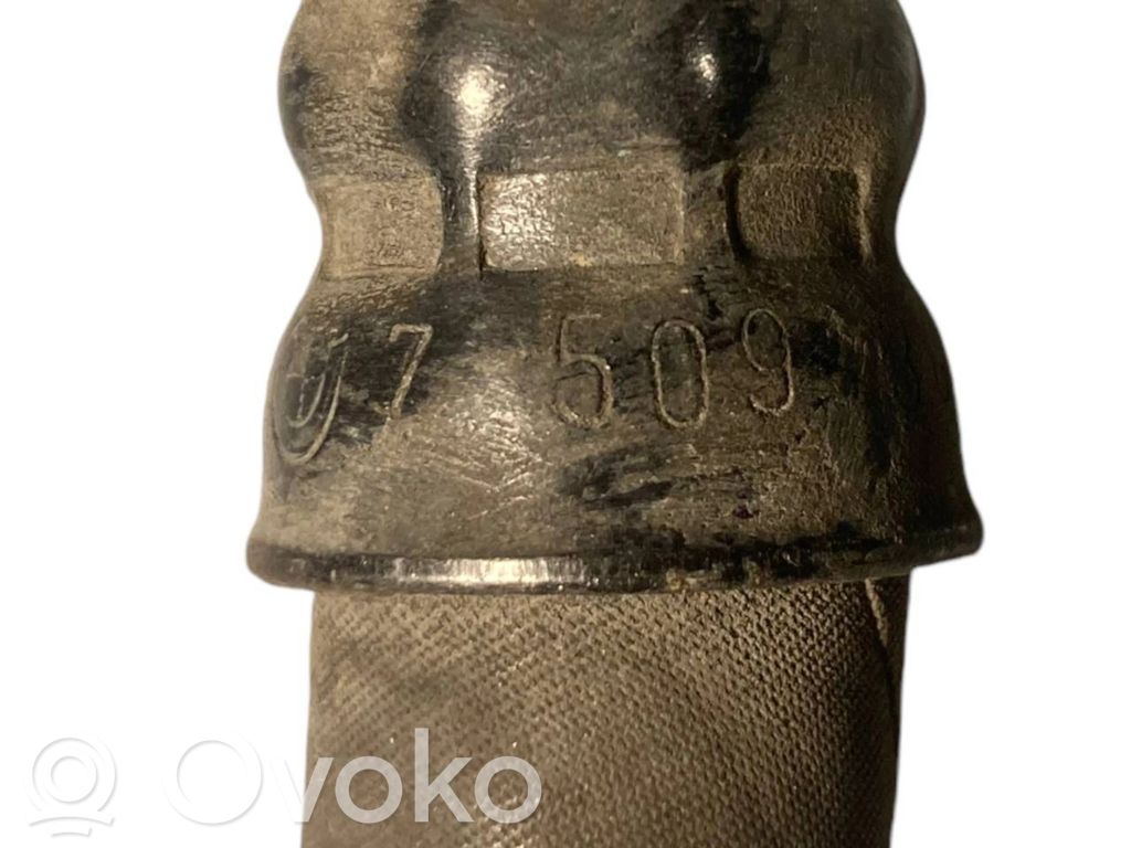 Pārnesumkārbas eļļas dzesētāja caurulīte (-es) / šļūtene (-es)