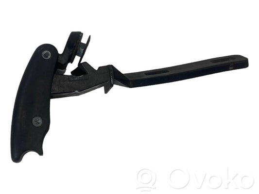 Mechanical rear window lift mechanism