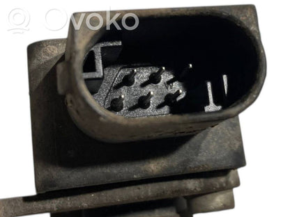 Augstuma sensors (priekšējo lukturu)