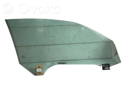 Priekšējo durvju stikls(divdurvju mašīnas)