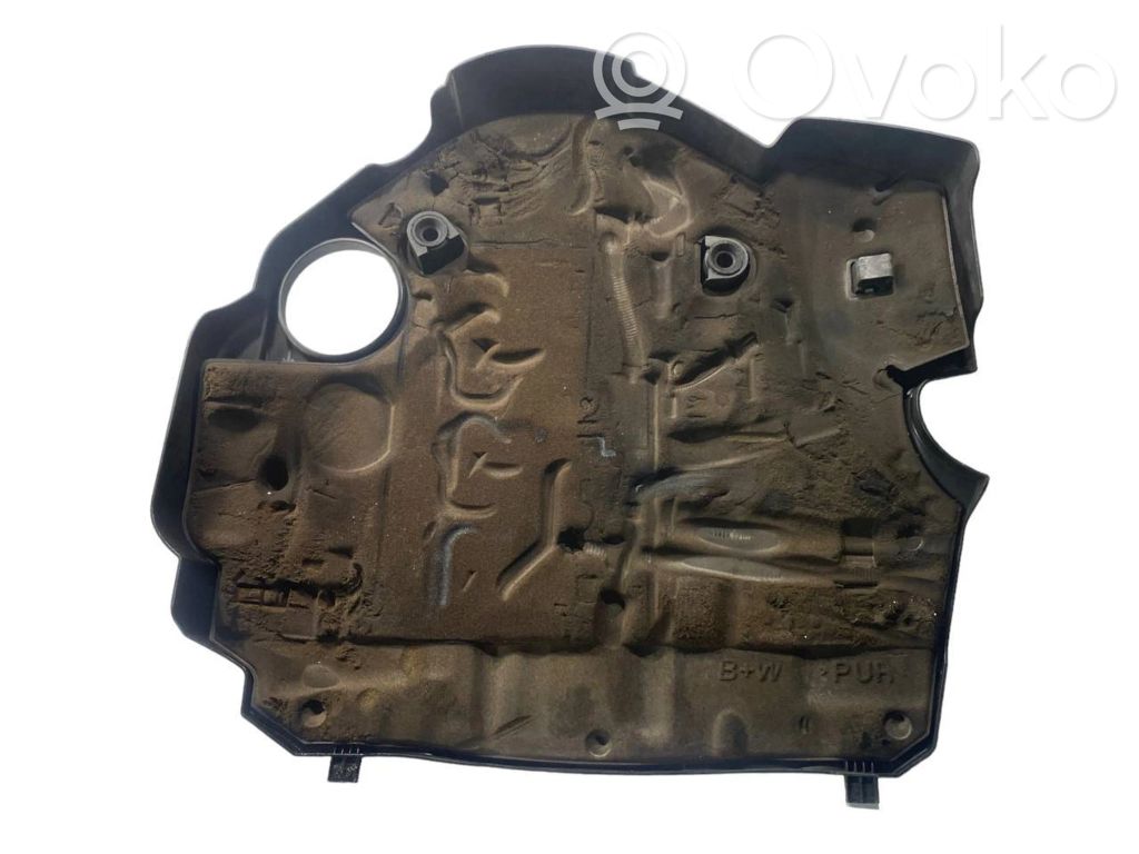 Крышка двигателя (декоративная отделка)