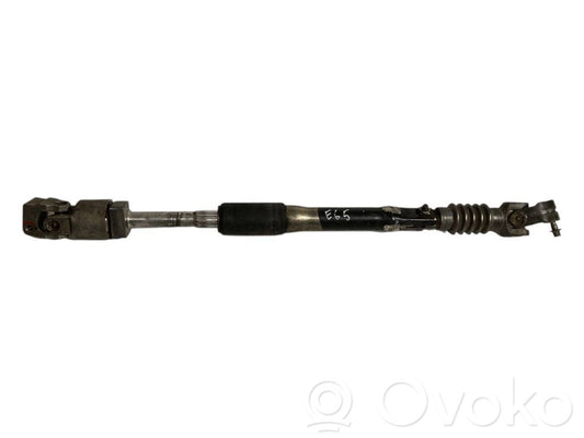 Steering wheel axle cross-joint