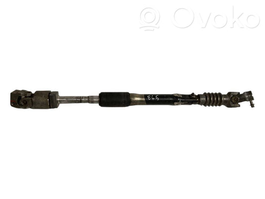 Steering wheel axle cross-joint