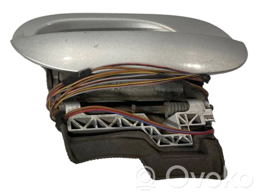 Внешняя ручка открывания