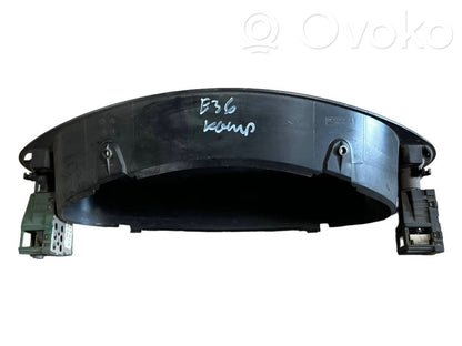 Instrumentu paneļa dekoratīvā apdare