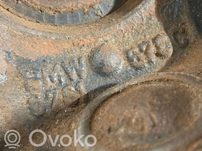 Priekšējā riteņa rumbas vārpstas šarnīrs (stupica, capfa)