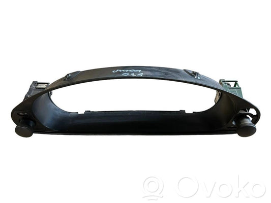 Instrumentu paneļa dekoratīvā apdare