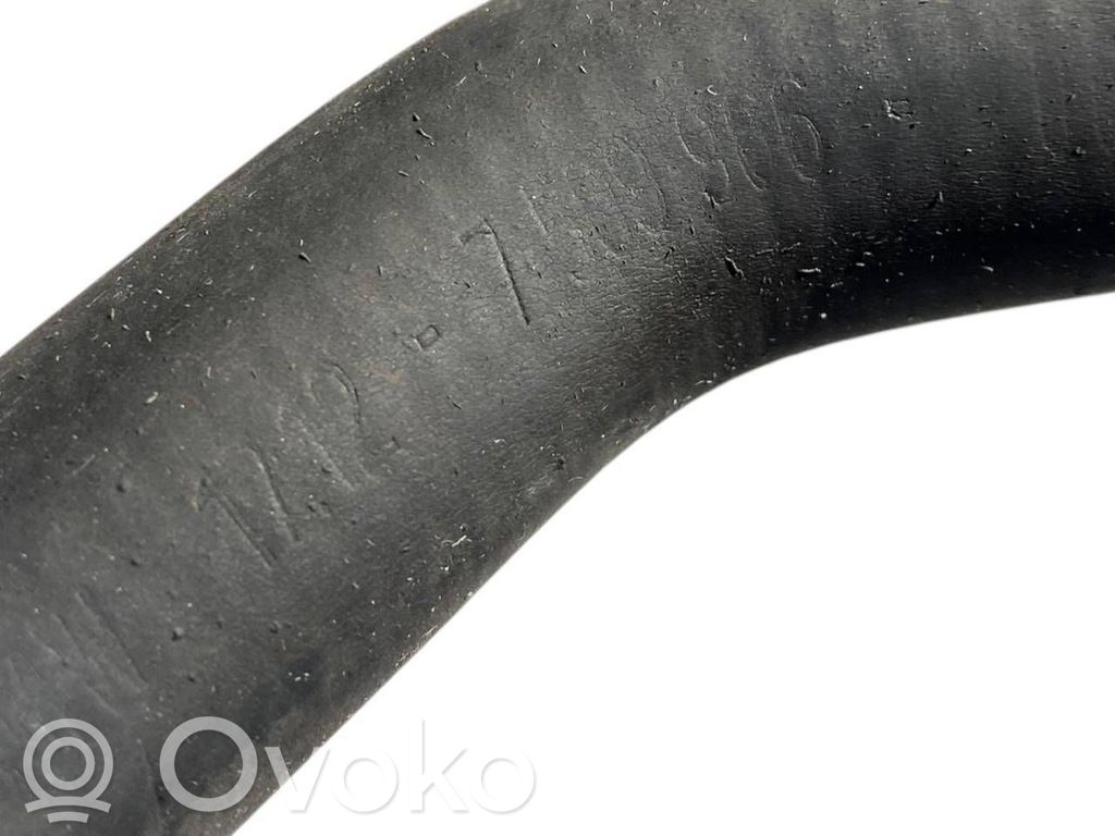 Caurulīte (-es) / šļūtene (-es)