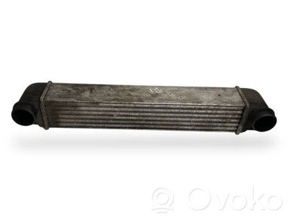Starpdzesētāja radiators