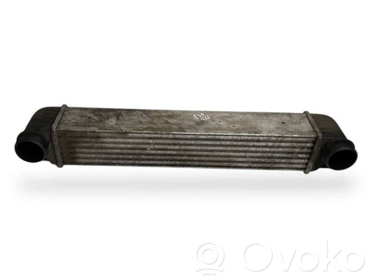 Starpdzesētāja radiators