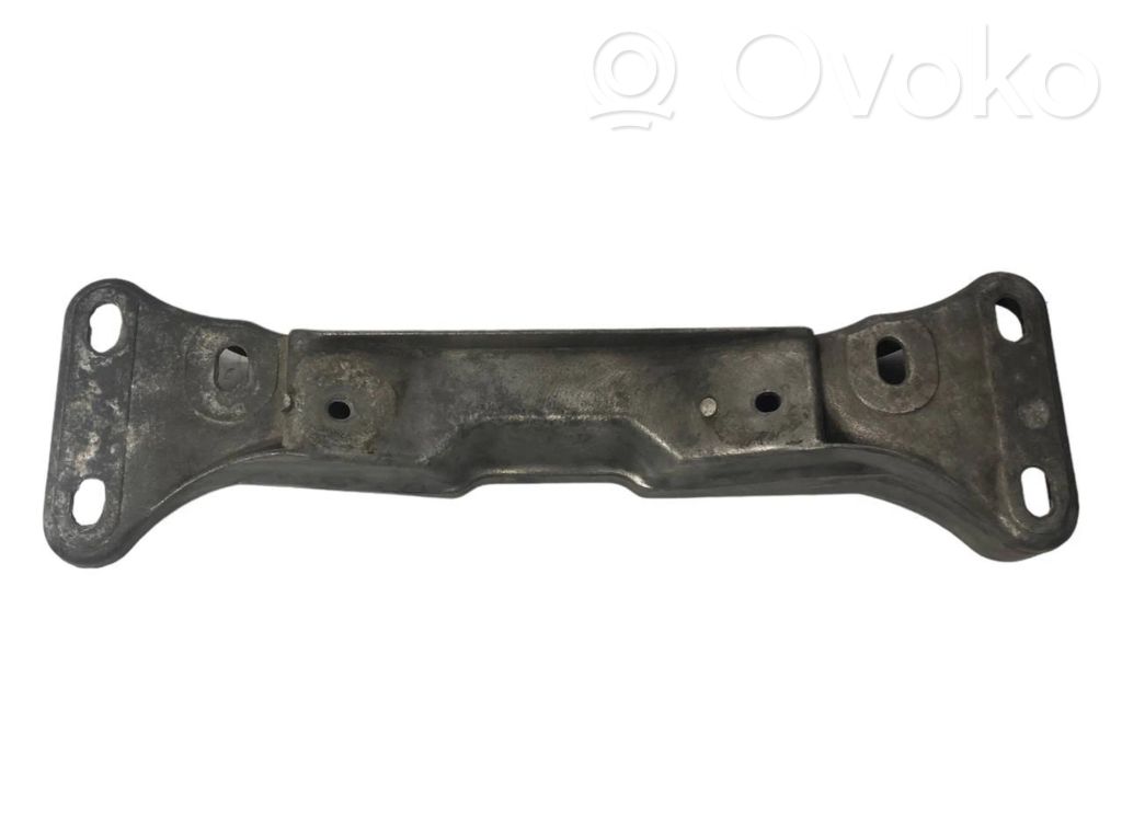 Кронштейн крепления трансмиссии