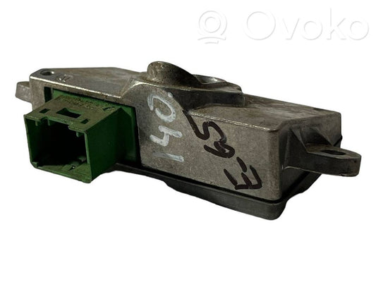 Durvju vadības bloks