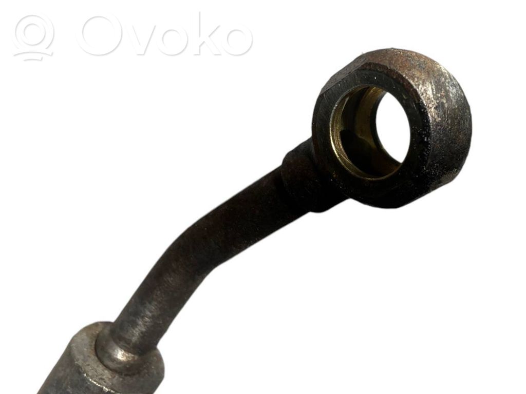 Stūres pastiprinātāja šļūtene (-es) / caurulīte (-es)