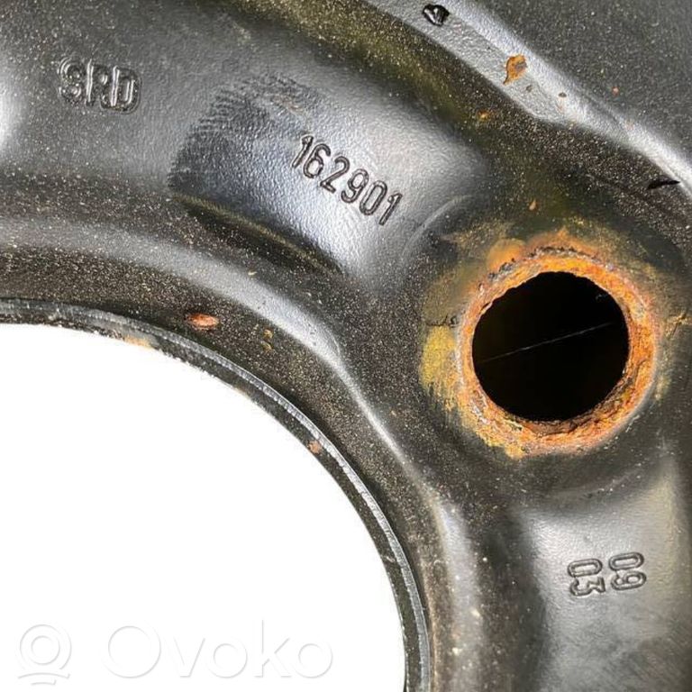 R16 rezerves ritenis