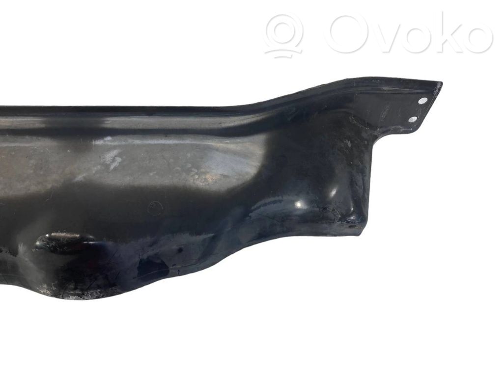 Cita veida dzinēja nodalījuma detaļa