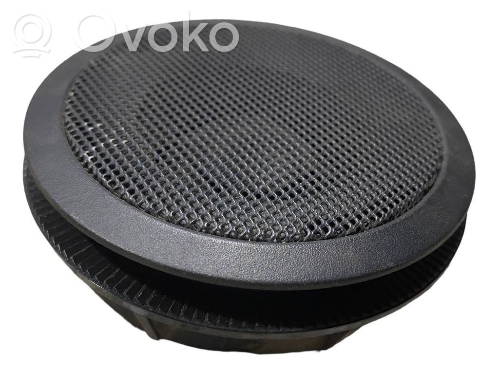 Skaļrunis (-i) priekšējās durvīs