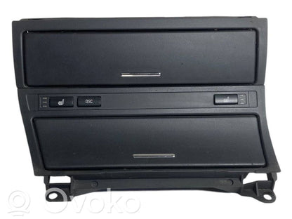 Pelnutrauks (priekšā)