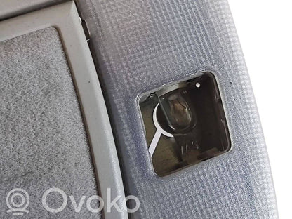 Aizmugurējo vietu apgaismojums