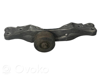 Transmission mounting bracket