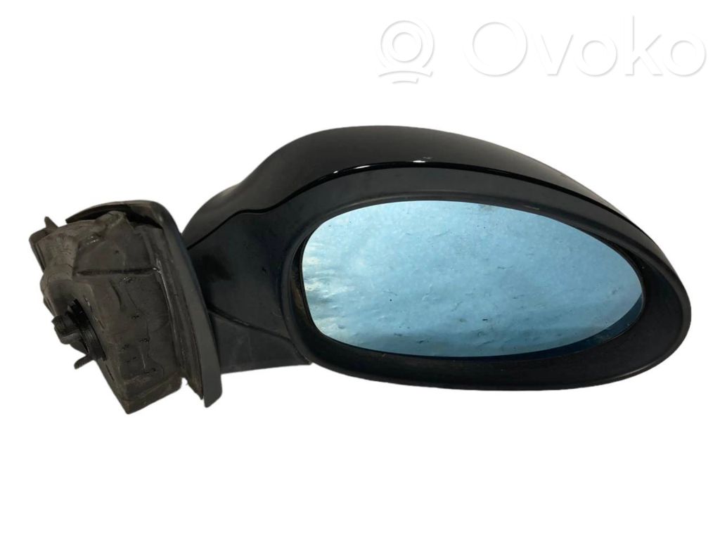 Mirror (electrically controlled)