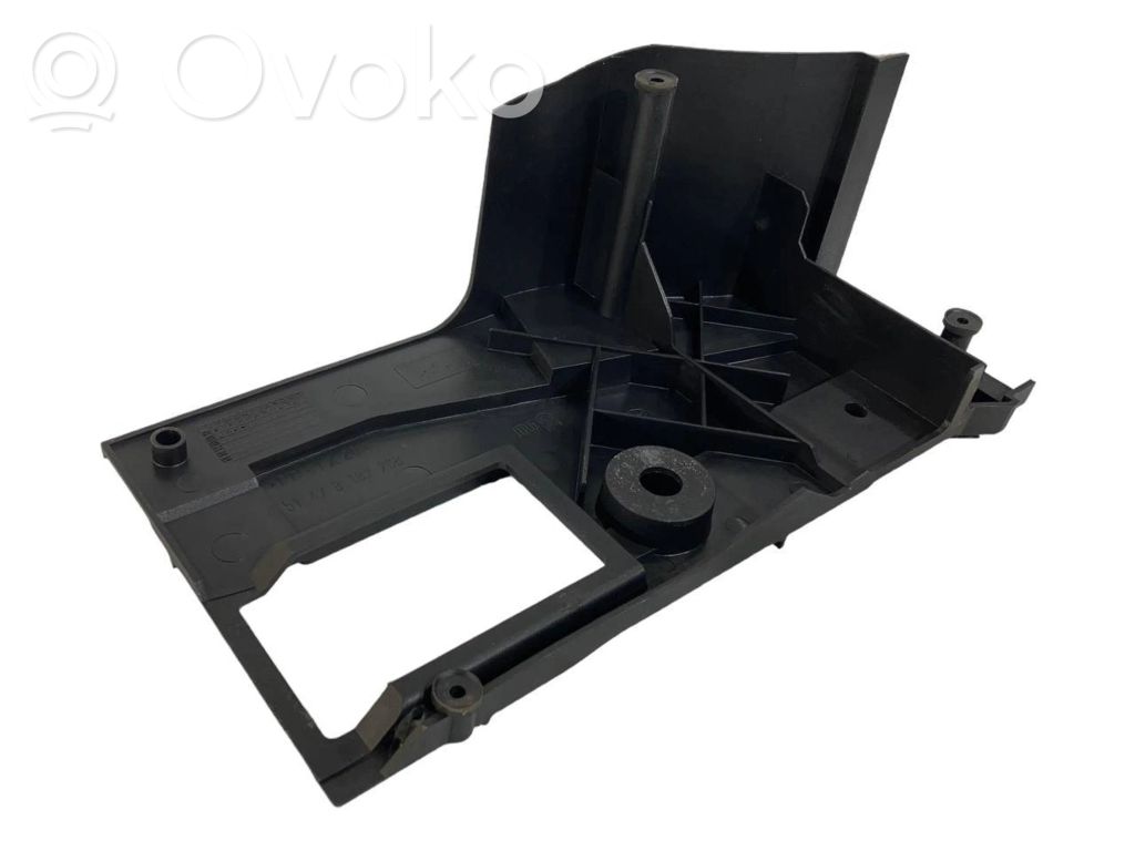 Other type of trunk decorative trim part