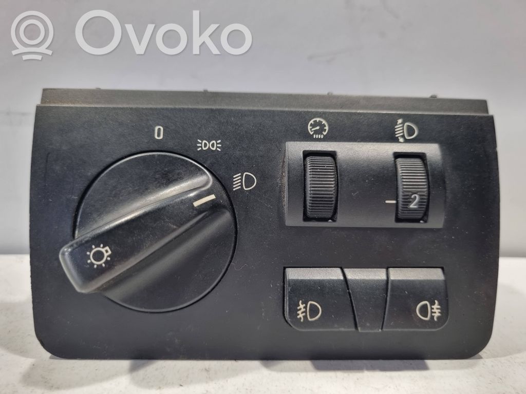 Headlight switch