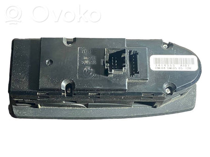 Elektrisko logu slēdzis