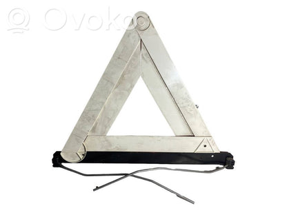 Side decorative trim panel