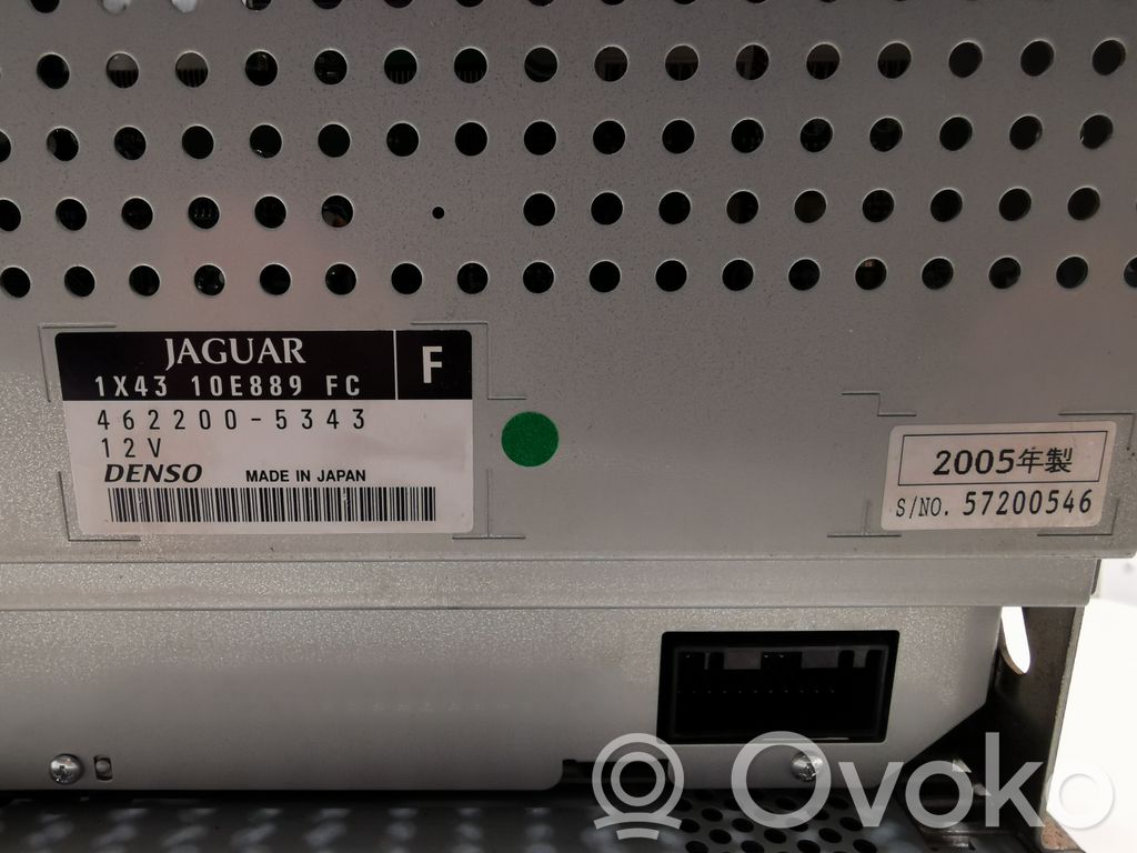 Radio / CD/DVD atskaņotājs / navigācija