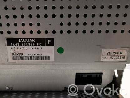 Radio / CD/DVD atskaņotājs / navigācija