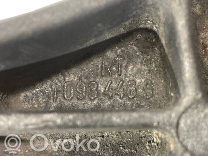 Pārnesumkārbas stiprinājuma kronšteins