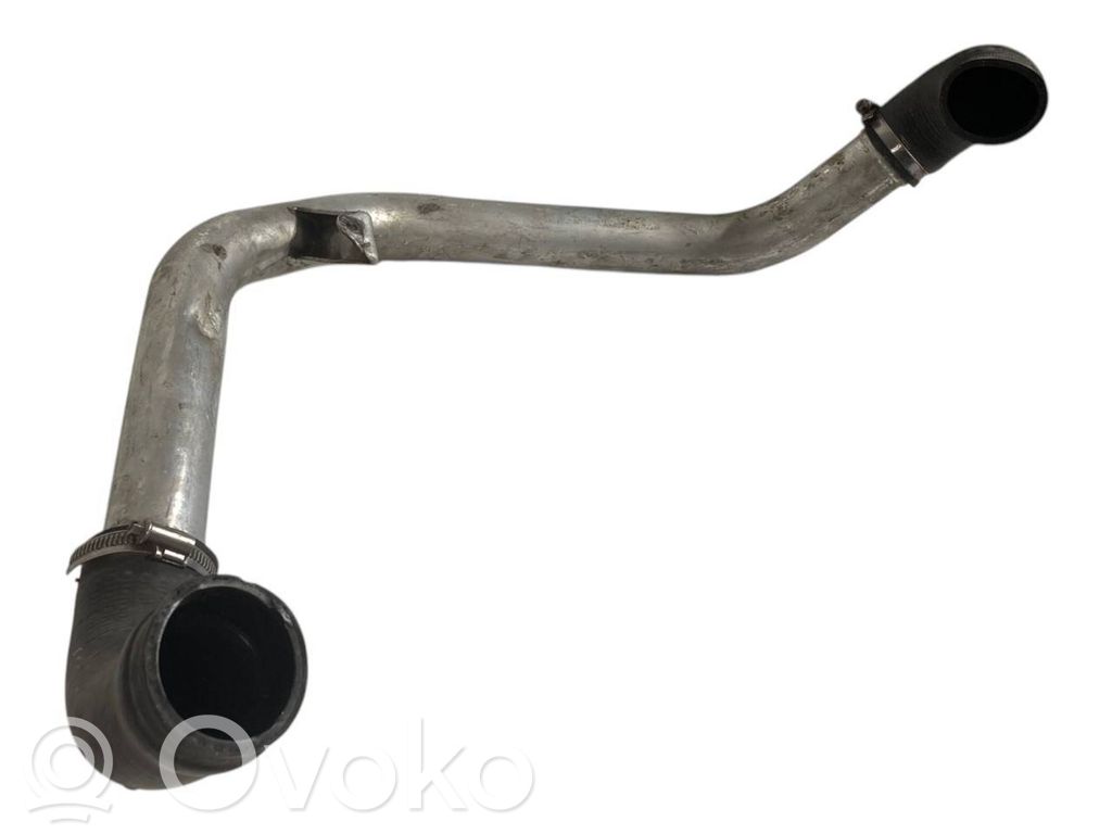 Шланг(и)/труба(ы) интеркулера