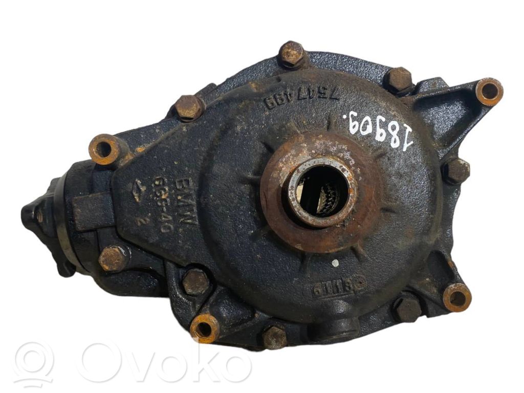 Priekšējais reduktors