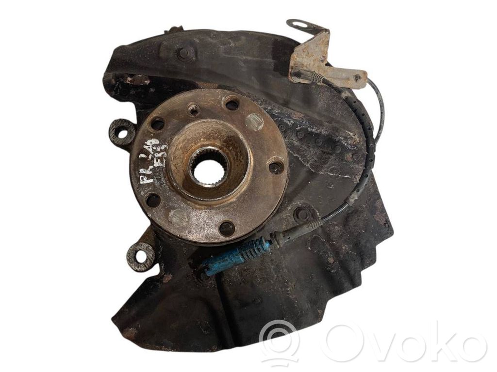 Priekšējā riteņa rumbas vārpstas šarnīrs (stupica, capfa)