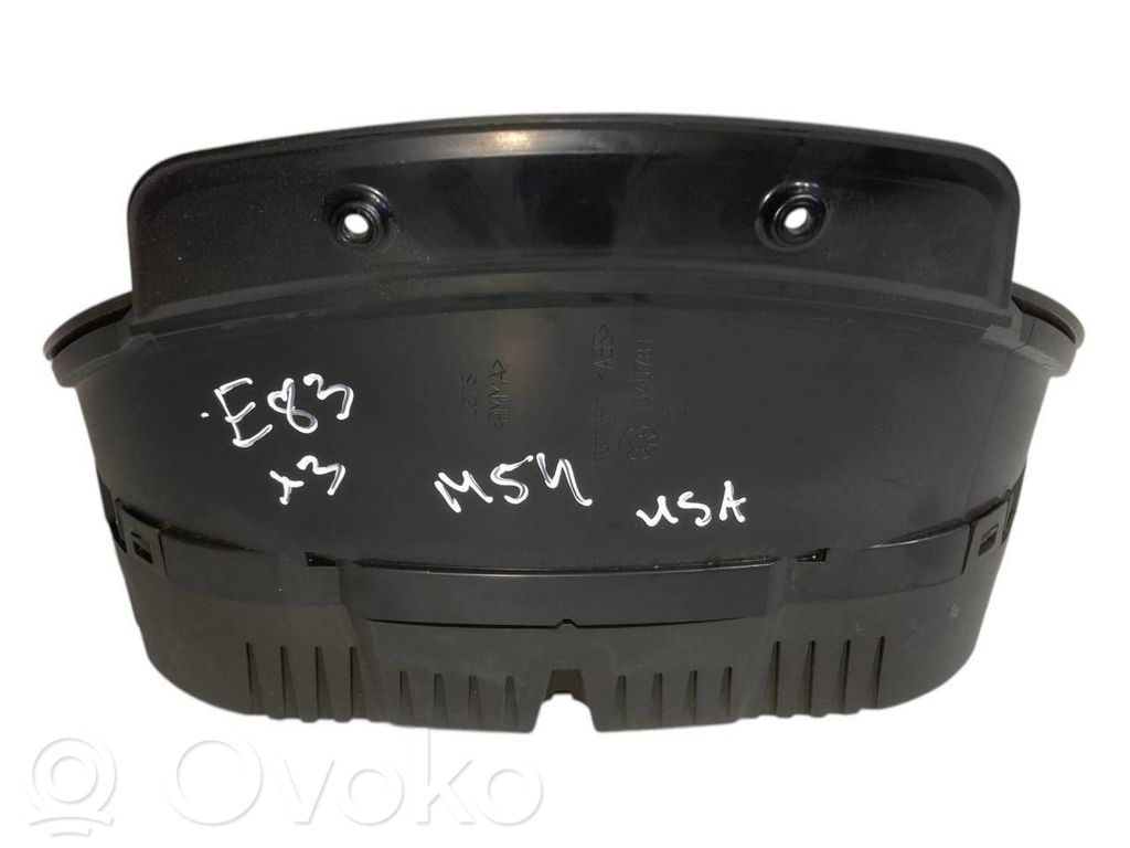 Speedometer (in the instrument panel)