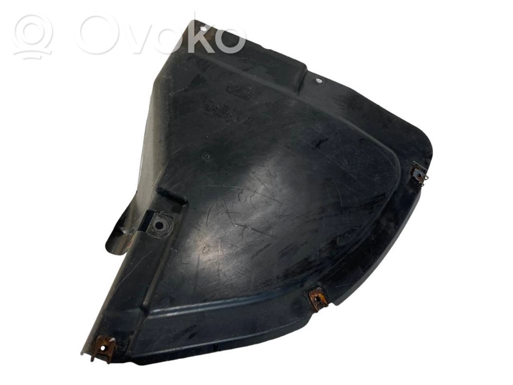 Aizmugurējā bufera apakšas aizsargs