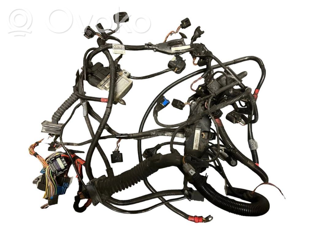 Dzinēja vadu instalācija