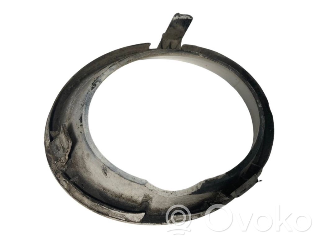 Pretmiglas luktura dekoratīvais režģis