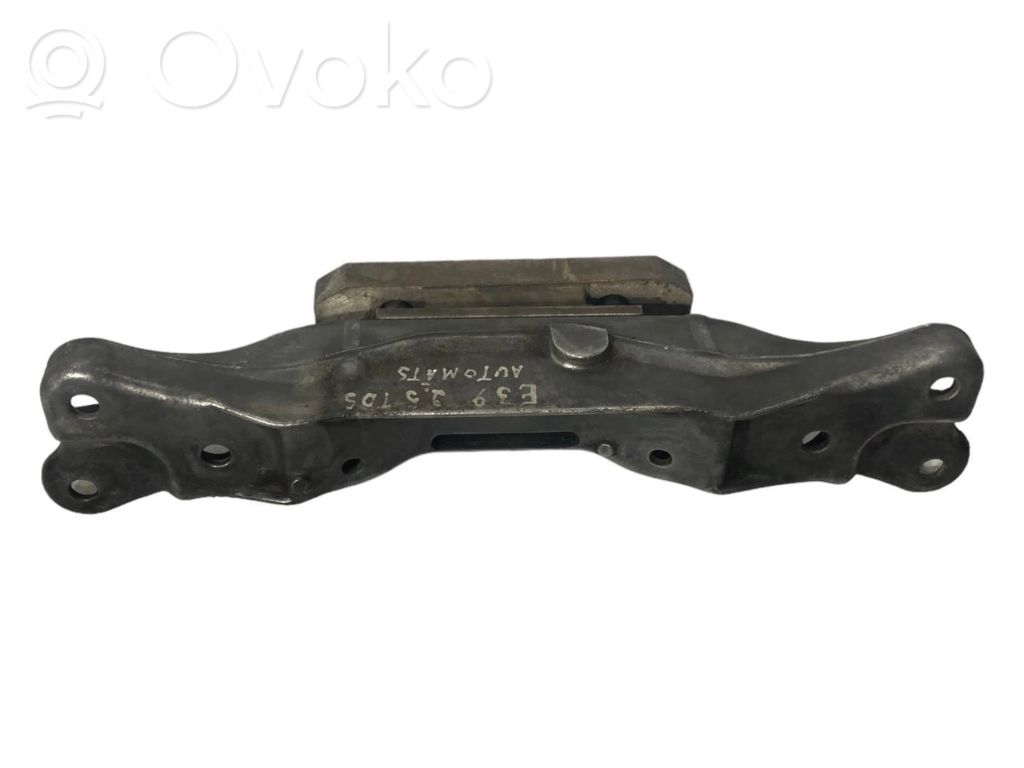 Transmission mounting bracket
