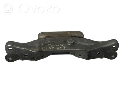 Transmission mounting bracket