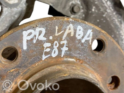 Priekšējā riteņa rumbas vārpstas šarnīrs (stupica, capfa)