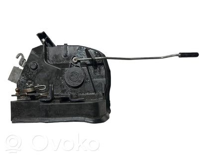 Aizmugurē slēdzene