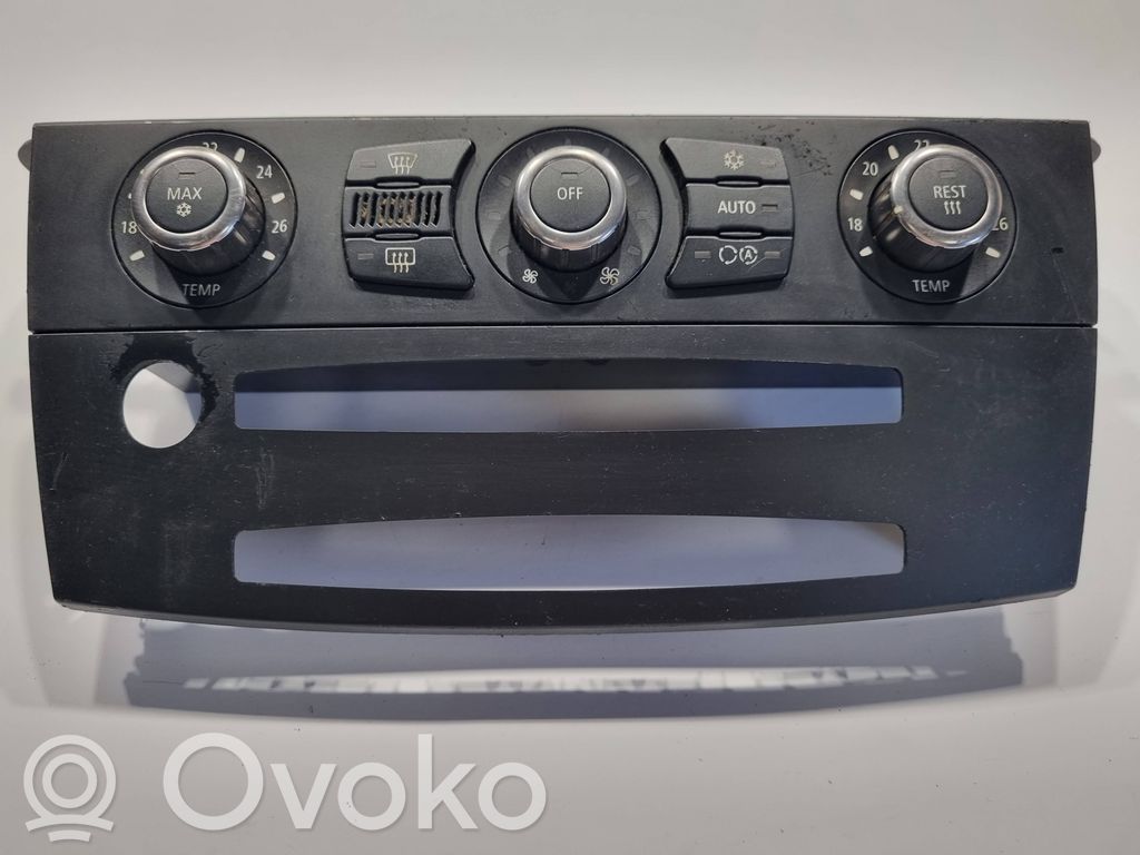 Gaisa kondicioniera / klimata kontroles / salona apsildes vadības bloks (salonā)
