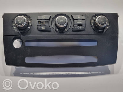 Gaisa kondicioniera / klimata kontroles / salona apsildes vadības bloks (salonā)