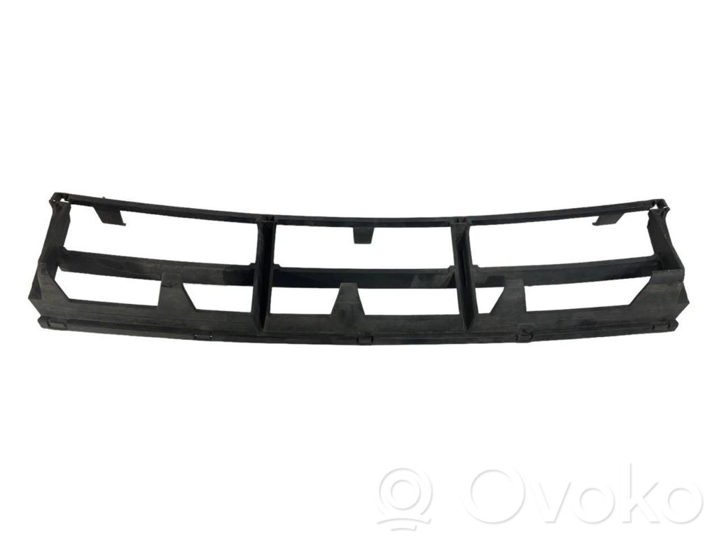 Apakšējais režģis (trīsdaļīgs)