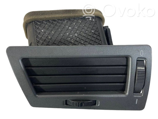 Side air grille