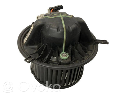 Маленький вентилятор радиатора