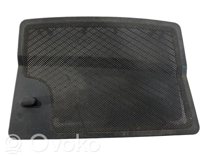 Отделка центрального динамика