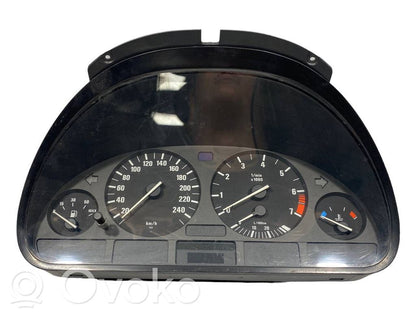 Spidometrs (instrumentu panelī)